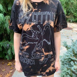 Led Zeppelin 1977 Emo Band tshirt / tie dye tshirt